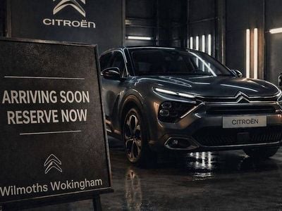 Begagnad Citroën e-C4 Shine 100 kW (136 HK) 2023 Halvkombi