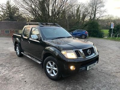 Used Nissan Navara Tekna 190 HP (139 kW) 2011 Black Pickup