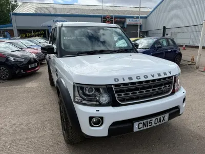 Used Land Rover Discovery 4 S 255 HP (187 kW) 2015 White SUV