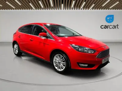 Used Ford Focus Zetec 100 HP (73 kW) 2018 Red Hatchback