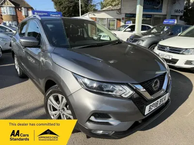 Używany Nissan Qashqai N-Connecta 2018 Szary SUV