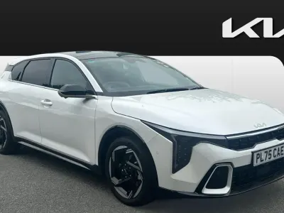 Used Kia K4 GT-Line S 115 HP (84 kW) 2026 White Hatchback