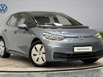 Begagnad VW ID.3 Pro 106 kW (145 HK) 2023 Blå Halvkombi