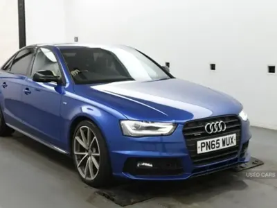 Used Audi A4 Black Edition 190 HP (139 kW) 2015 Blue Sedan