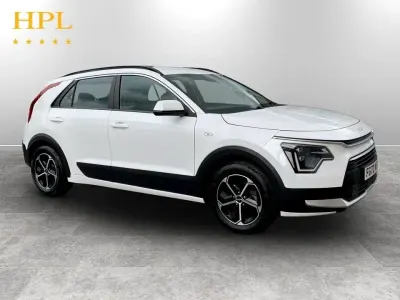Używany Kia Niro 139 KM (102 kW) 2022 Biały SUV
