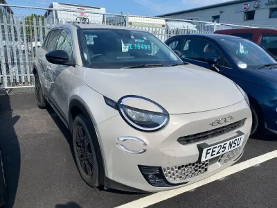 New Fiat 600 S 2025 Beige SUV