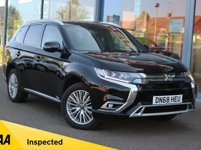 Begagnad Mitsubishi Outlander P-HEV