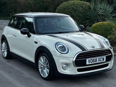 White Used 2018 Mini Cooper Hatch Hatchback | £13,490 (Good price)