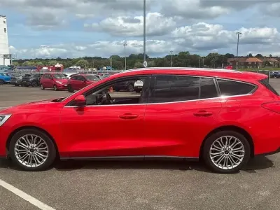 Used Ford Focus Titanium X 150 HP (110 kW) 2019 Red Estate