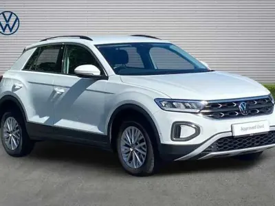 Begagnad VW T-Roc Life 110 HK (80 kW) 2023 Vit SUV