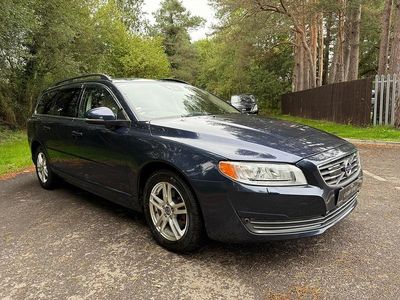 Used Volvo V70 SE 2025 Blue Estate