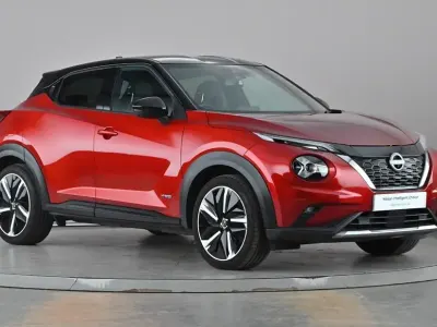Gebraucht Nissan Juke Tekna+ 143 PS (105 kW) 2022 Rot SUV