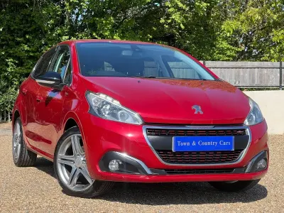 Used Peugeot 208 GT-line 110 HP (80 kW) 2017 Red Hatchback