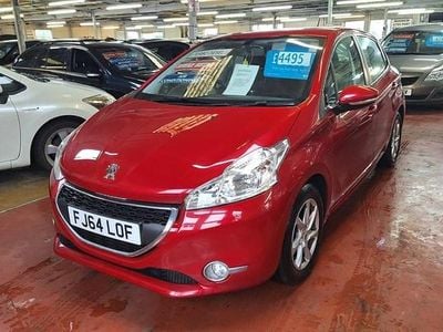 Gebraucht Peugeot 208 Active 68 PS (50 kW) 2015 Rot Kleinwagen