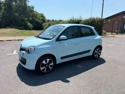 Used Renault Twingo Play 70 HP (51 kW) 2017 Blue Hatchback
