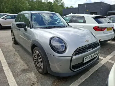 Used Mini Cooper Classic 114 kW (156 HP) 2025 Silver Hatchback