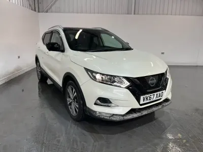Used Nissan Qashqai N-Connecta 130 HP (95 kW) 2017 White SUV