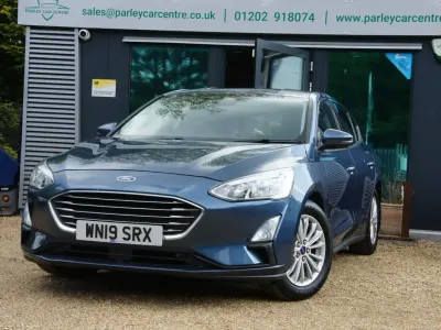Używany Ford Focus Titanium 125 KM (91 kW) 2019 Niebieski Hatchback