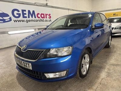 Used Skoda Rapid SE 2015 Blue Hatchback