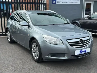Second-hand Vauxhall Insignia 2012 Argintiu Break