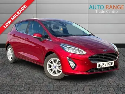 Used Ford Fiesta Zetec 85 HP (62 kW) 2017 Red Hatchback