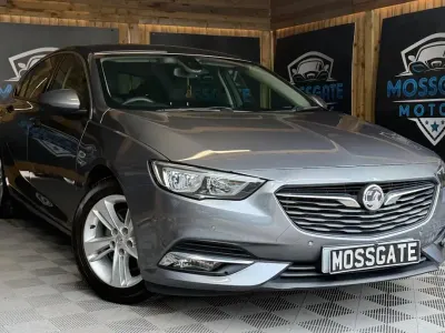 Used Vauxhall Insignia SRi 136 HP (100 kW) 2018 Grey Hatchback