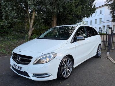 Begagnad Mercedes B180 109 HK (80 kW) 2012 Vit Minibuss