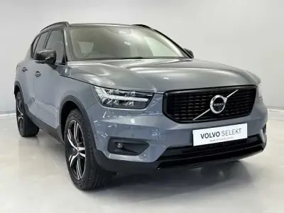 Begagnad Volvo XC40 R-Design 161 HK (118 kW) 2021 SUV