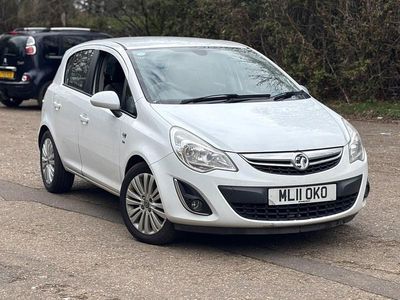 Used Vauxhall Corsa 85 HP (62 kW) 2011 White Hatchback