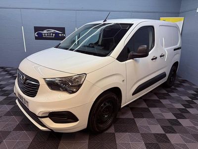 White Used 2019 Vauxhall Combo Sportive MPV | £5,500 (Fair price)