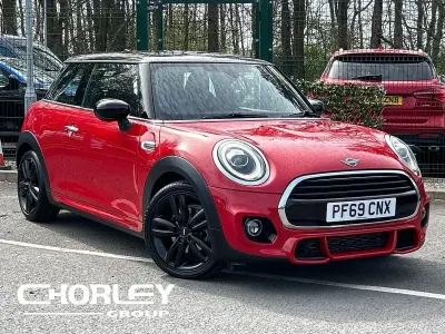 Używany Mini Cooper Hatch 136 KM (100 kW) 2019 Czerwony Hatchback