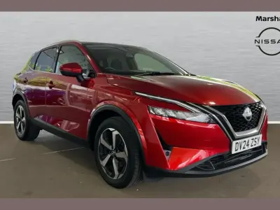 Used Nissan Qashqai N-Connecta 155 HP (114 kW) 2024 Red SUV