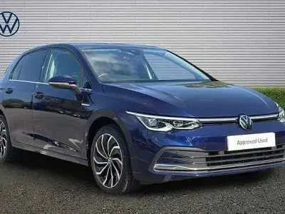 Second-hand VW Golf VIII Edition 150 CP (110 kW) 2023 Albastru Hatchback