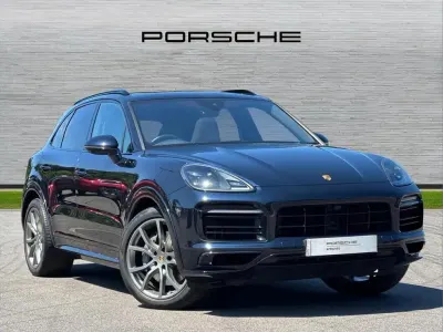 Used Porsche Cayenne Platinum Edition 434 HP (319 kW) 2023 Blue SUV