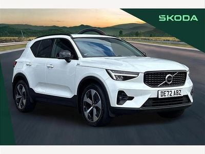 Used Volvo XC40 Plus 194 HP (142 kW) 2022 White SUV