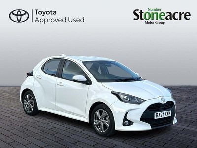 Used Toyota Yaris Hybrid 116 HP (85 kW) 2024 White Hatchback