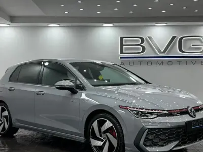 Begagnad VW Golf VIII GTI 265 HK (194 kW) 2025 Grå Halvkombi