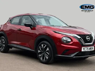 Używany Nissan Juke Acenta Premium 114 KM (83 kW) 2025 Czerwony SUV