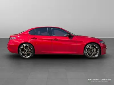 New Alfa Romeo Giulia 276 HP (202 kW) 2026 Red Sedan