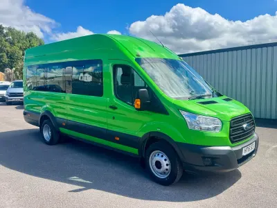 Used Ford Transit 125 HP (91 kW) 2015 Green Sedan