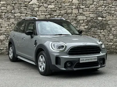 Begagnad Mini Cooper Countryman Classic 134 HK (98 kW) 2022 Grå SUV