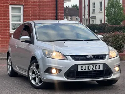 Used Ford Focus Zetec 2010 Silver Hatchback