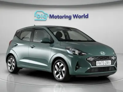 Usado Hyundai i10 Advanced 67 HP (49 kW) 2024 Verde Citadino