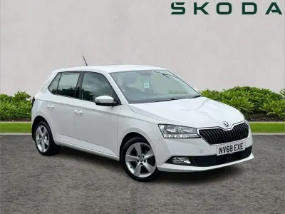 Used Skoda Fabia SE L 73 HP (53 kW) 2018 Candy white Hatchback