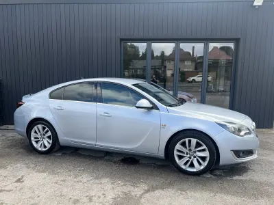 Used Vauxhall Insignia SRi 2016 Blue Hatchback