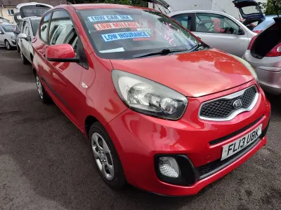 Used Kia Picanto Air 68 HP (50 kW) 2013 Red Hatchback