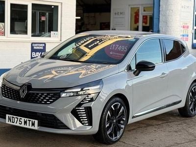 Grey New 2025 Renault Clio V Techno Hatchback | £17,495 (Fair price)