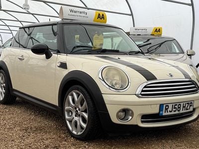White Used 2009 Mini Cooper Hatch Hatchback | £2,450