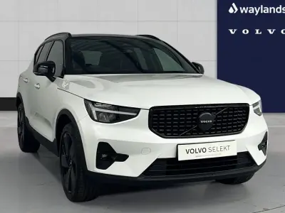 Used Volvo XC40 Plus 161 HP (118 kW) 2025 White SUV