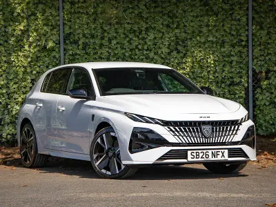 New Peugeot 308 GT 145 HP (106 kW) 2026 Special metallic  okenite white Hatchback